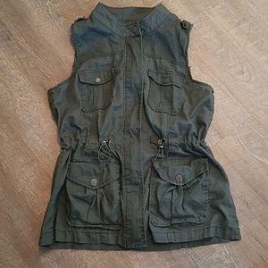 Maurices Vest Size XL